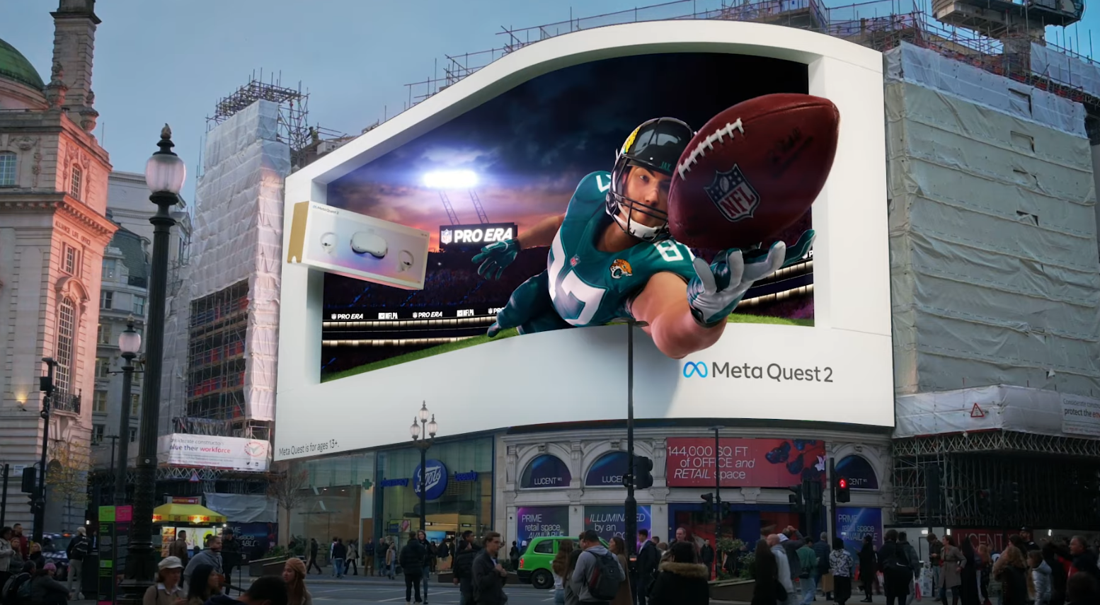 Meta's Piccadilly Circus 3D billboard takeover!